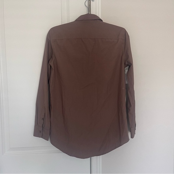 NWT Babaton Essential Classic Button Down Shirt Deep Taupe Size Small - Picture 2 of 7